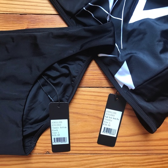2Chillies Black White Abstract Bikini, NWT, L - Picture 8 of 13